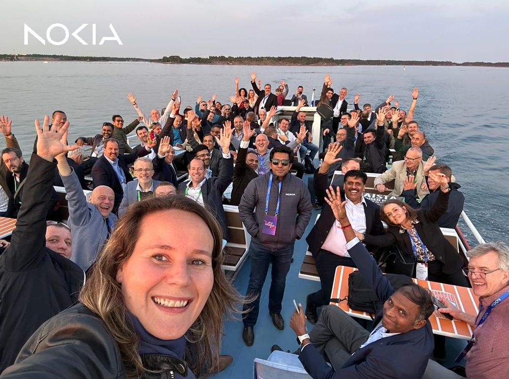 Post related media content