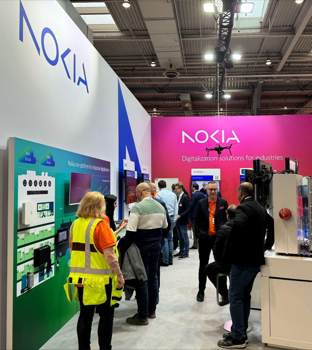 Post related media content