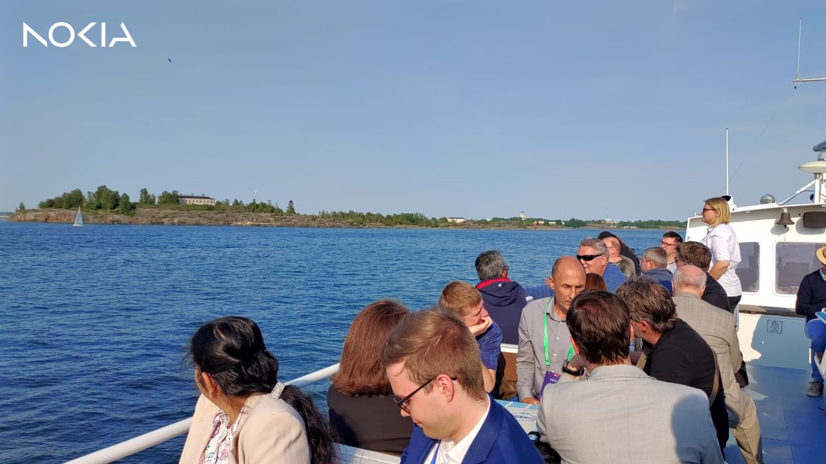 Post related media content