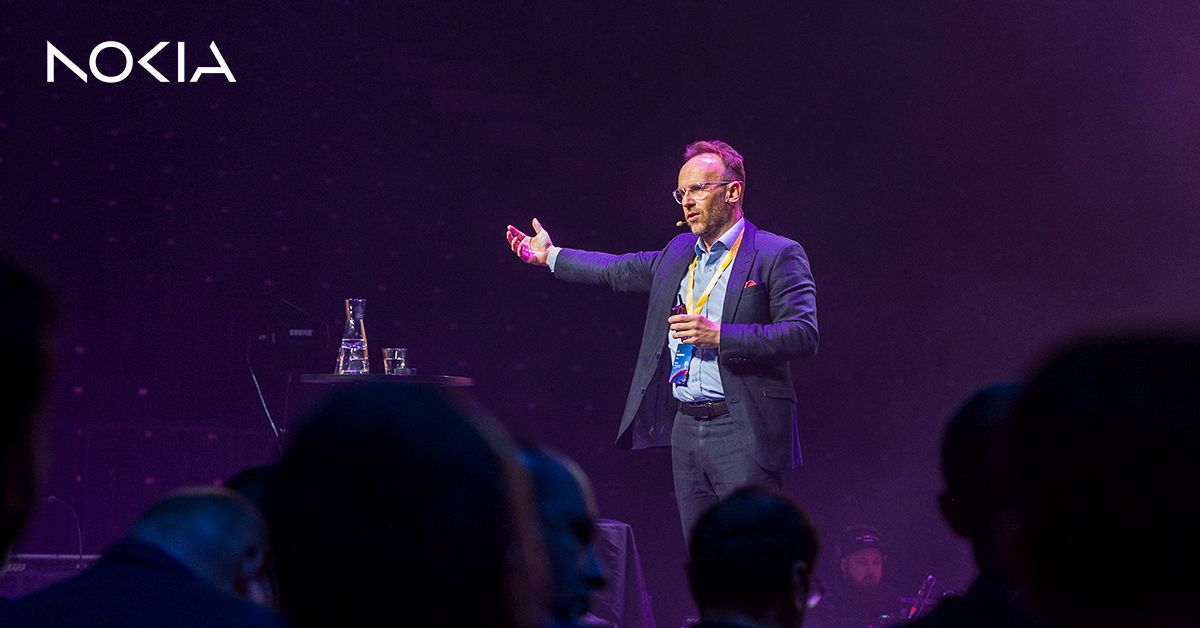 Post related media content