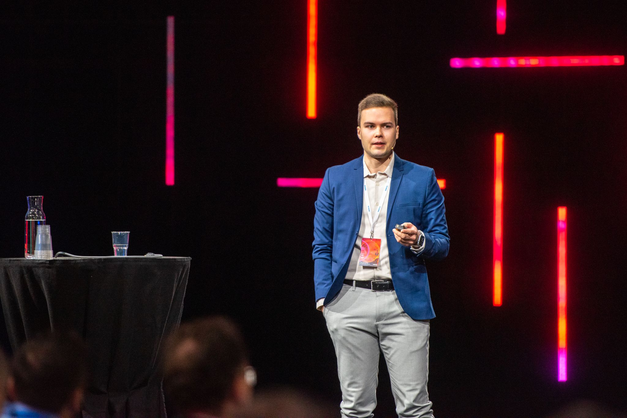 Post related media content